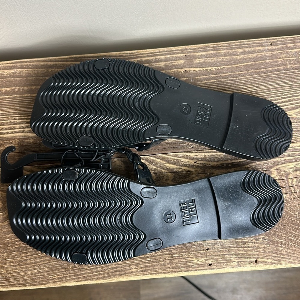 Time and tru black slip on sandals nwt plastic. Size 11 - Picture 5 of 5